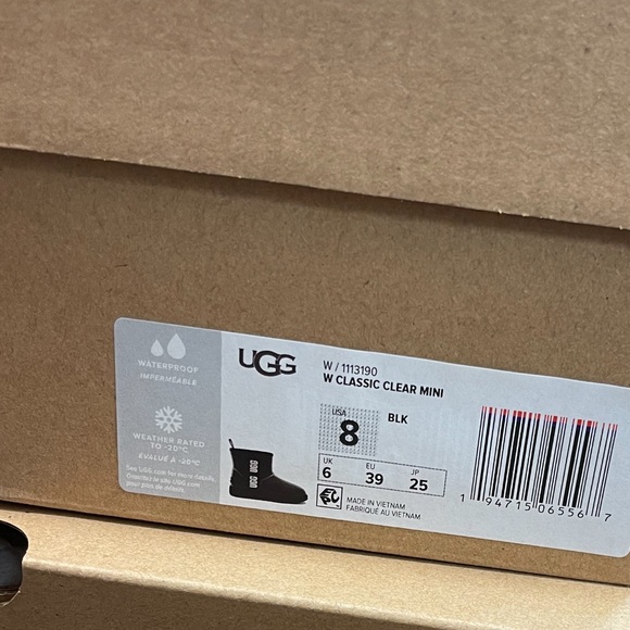🌚🐏 NEW WITH TAG🐏🌚 UGG Women's
Classic Clear Mini size 5,8,9, 10.❌8 sold out❌ - Picture 5 of 6